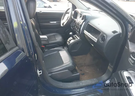 2016 Jeep Compass Latitude из США, поврежденный, VIN 1C4NJCEA2GD656063